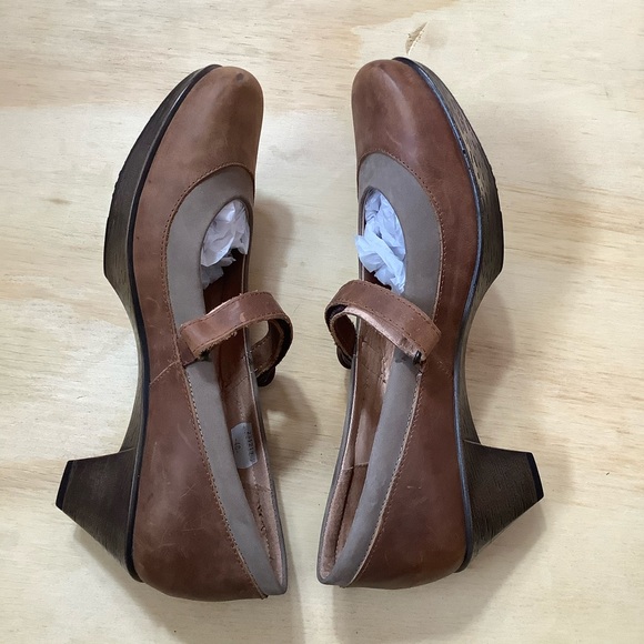 Naot Shoes Womens 40 (9) Mary Jane Brown Suede Leather Hook & Loop Comfort - Picture 8 of 12